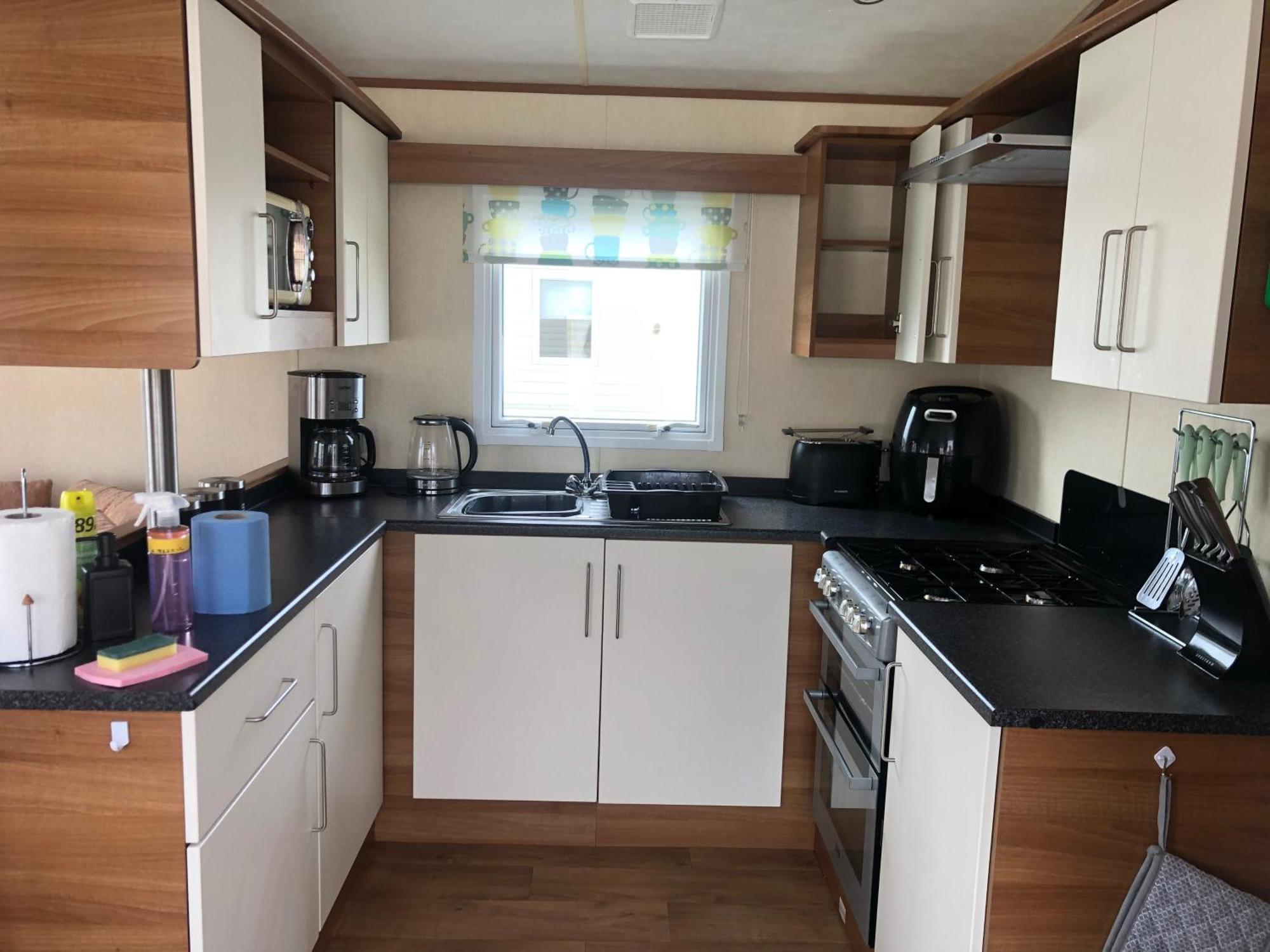 Two X 8 Berth Static Caravan On Lyons Robin Hood Rhyl North Wales Meliden Exterior photo